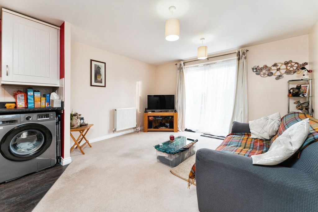 Property photo 3 of 17 Photography