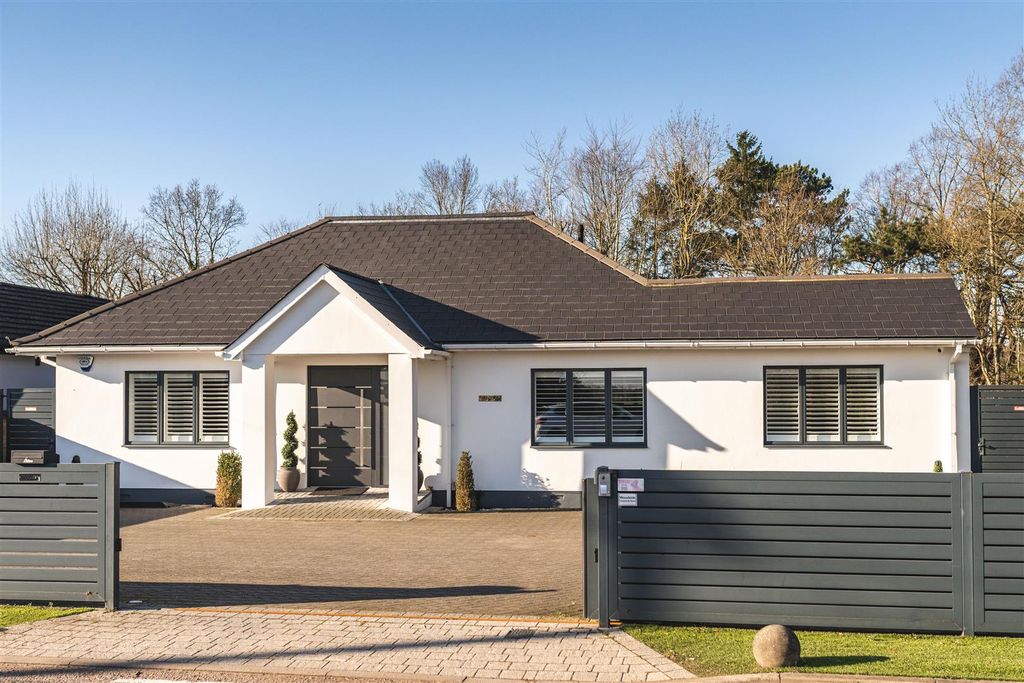 Property photo 1 of 47 Woodside-53.Jpg