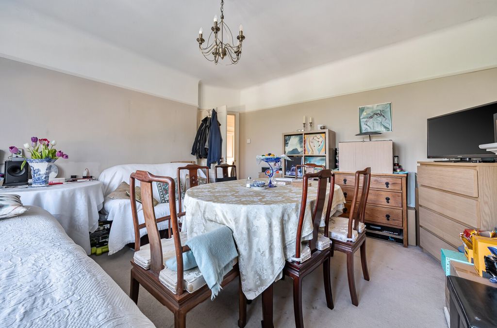 Property photo 3 of 16 1437100-9-69d522E...