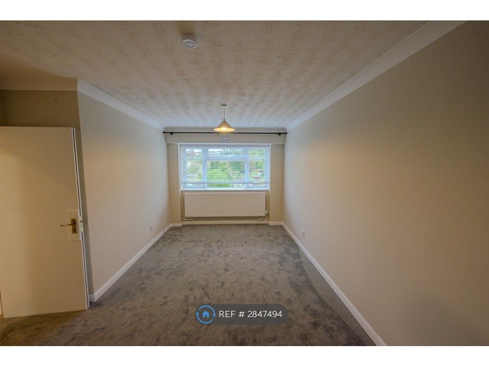 Property photo 2 of 13 Bedroom