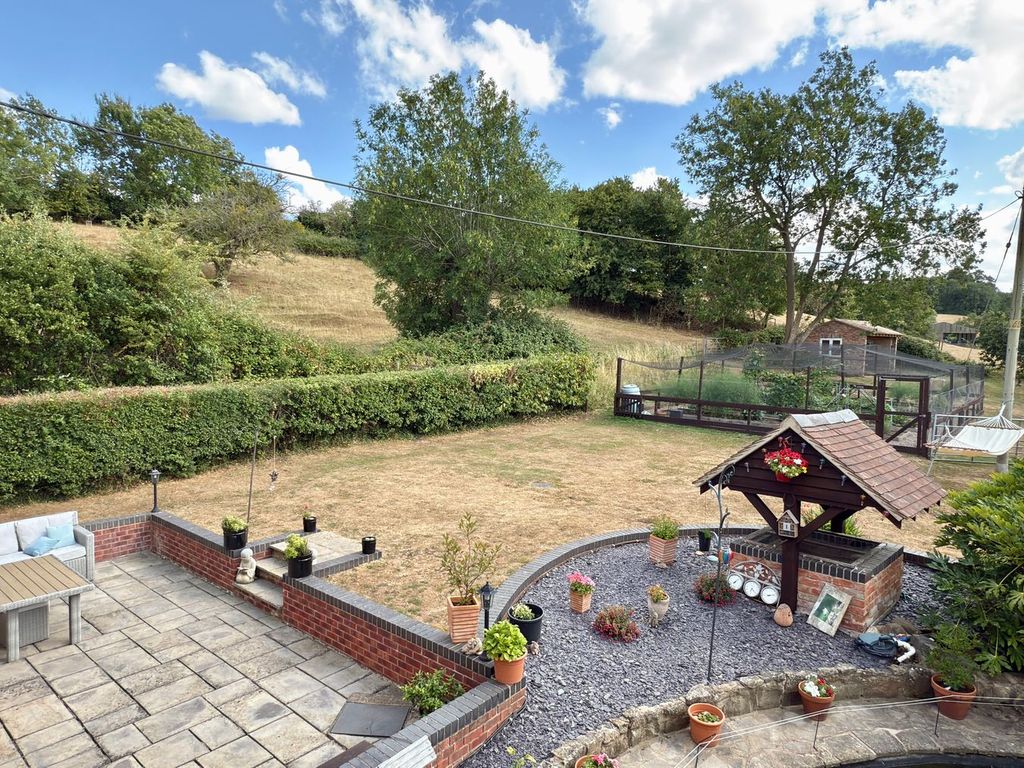 Property photo 1 of 25