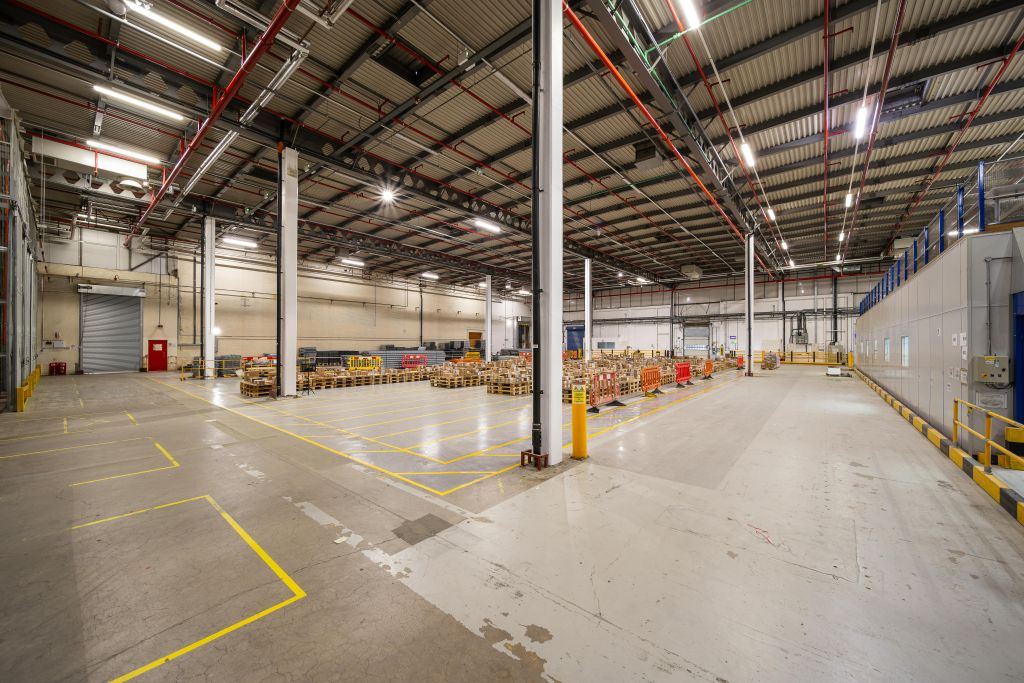 Property photo 3 of 15 Coty Inc 48.Jpg