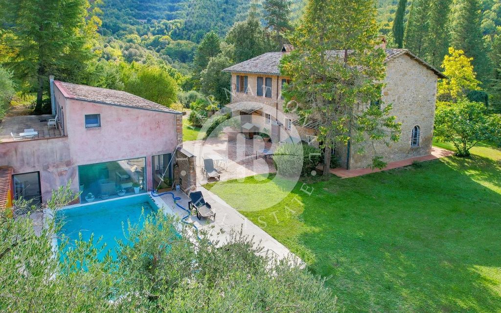 Property photo 2 of 25