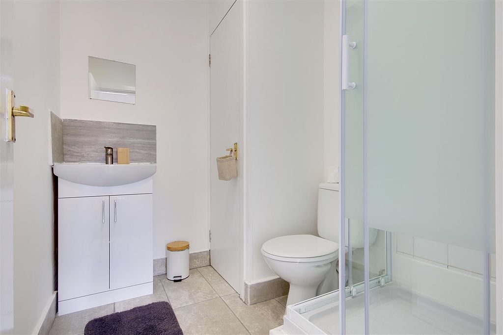 Property photo 2 of 9 Daimler House Apt2 O.Jpg