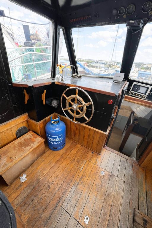 Property photo 3 of 12