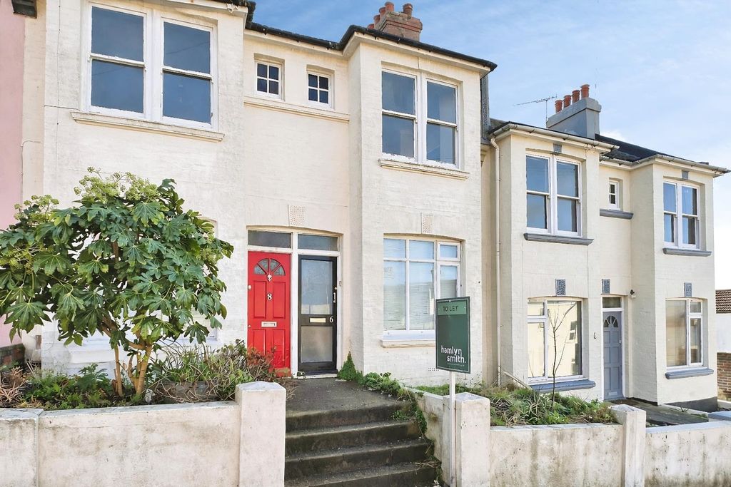 Property photo 1 of 10 Front.Png