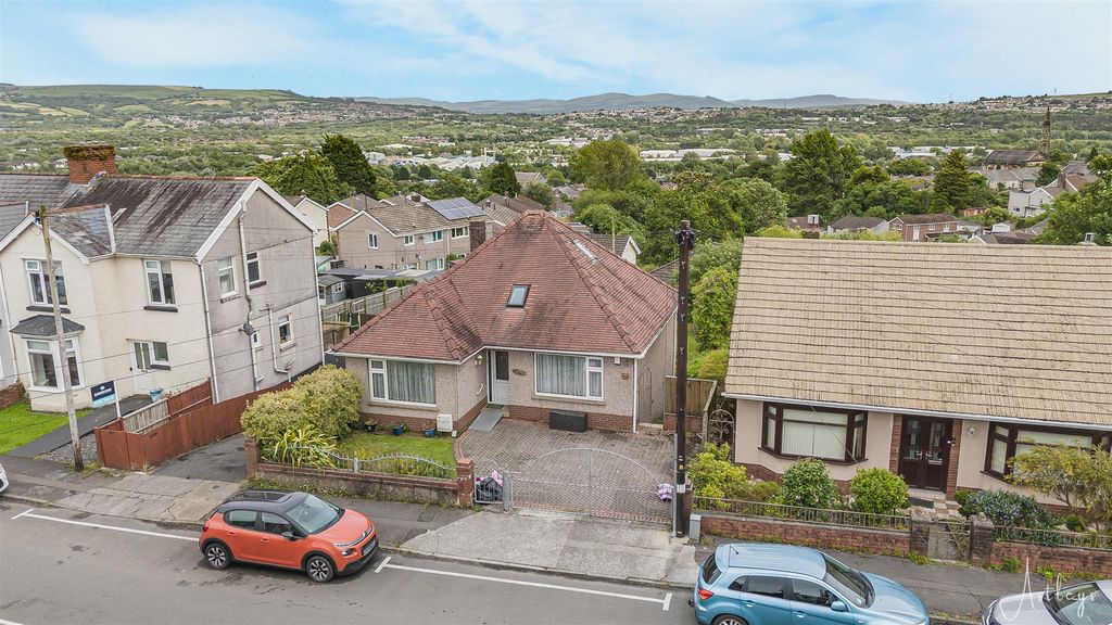 Property photo 1 of 17 17-Dji_20260612165229_00521_D.Jpg