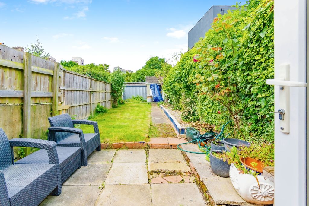Property photo 1 of 17 Photography