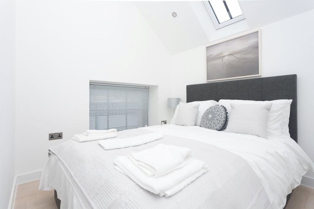 Property photo 3 of 16 Picture No. 02