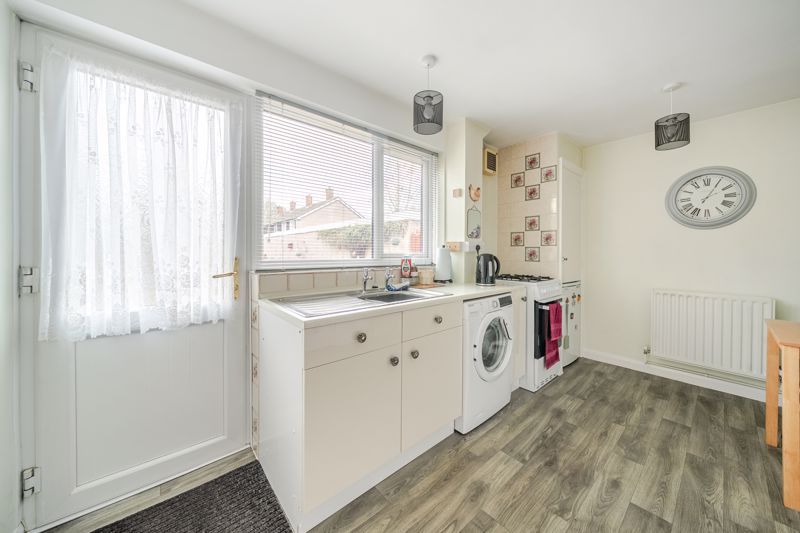 Property photo 3 of 14 Photo 8