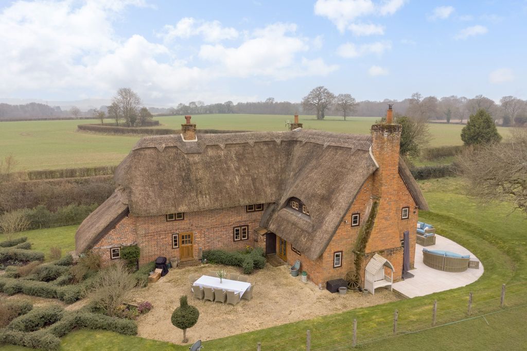 Property photo 1 of 25