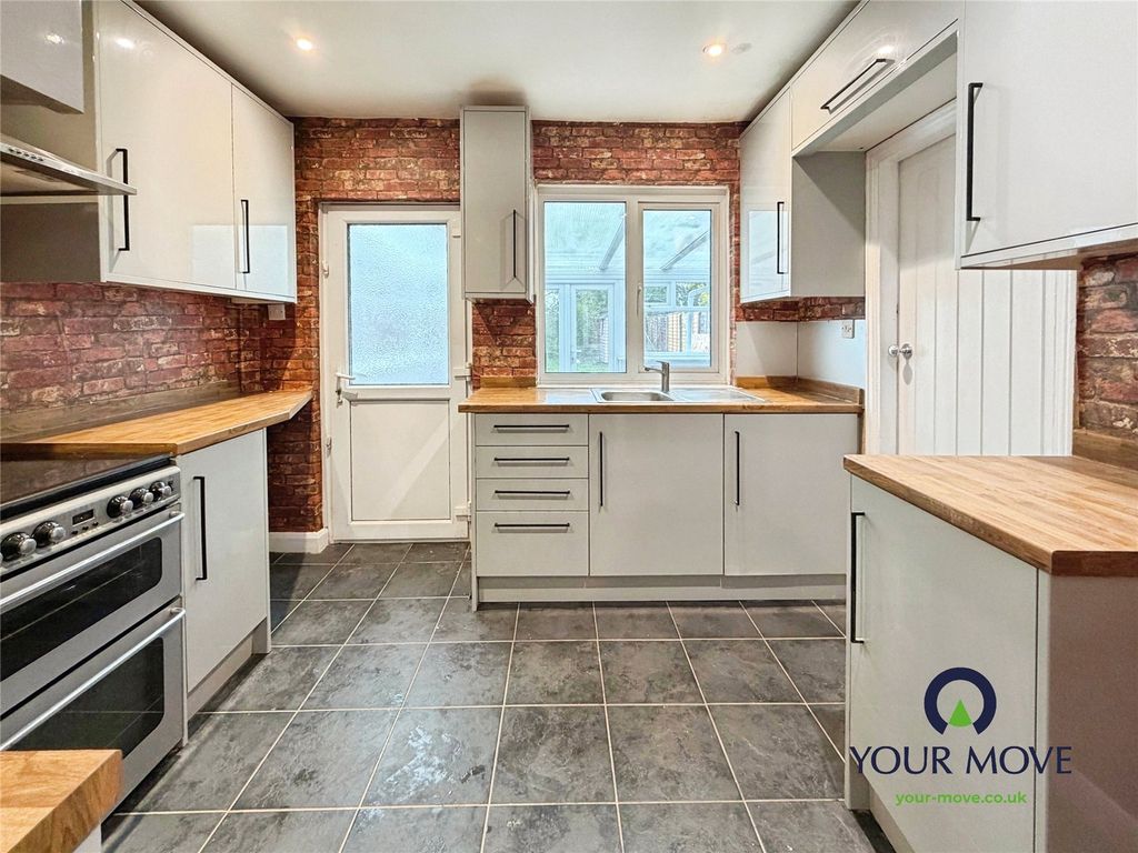 Property photo 3 of 18 Picture No. 04