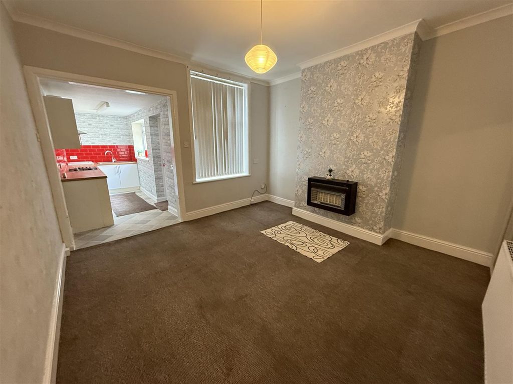 Property photo 3 of 7 87 Reed Street (5).Jpeg