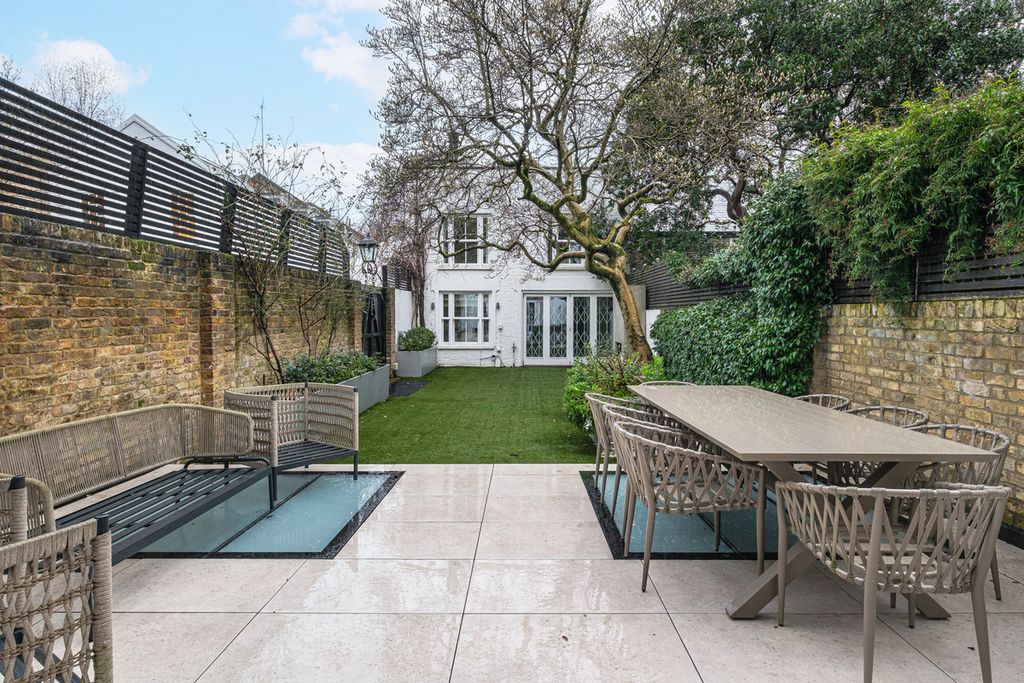 Additional image 14 of 8 bed town house to rentCheyne Walk, London SW3