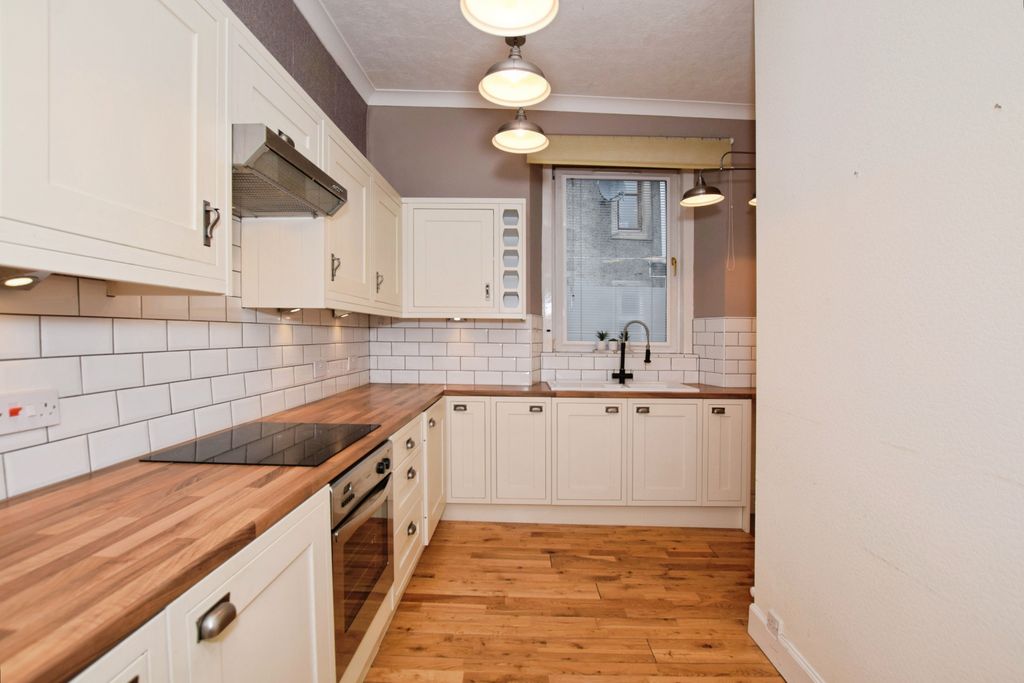 Additional image 10 of 3 bed maisonette for saleHigh Street, Perth PH1