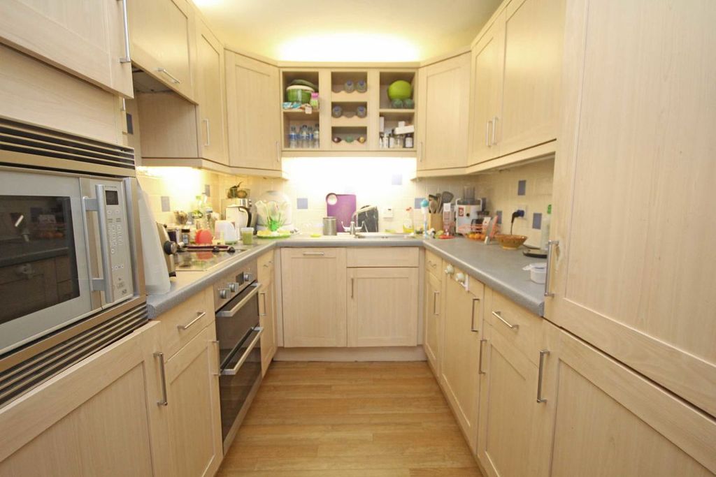 Property photo 3 of 4