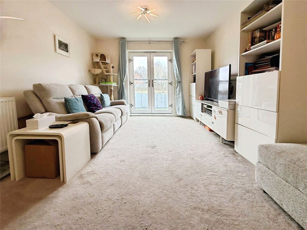 Property photo 3 of 8 Picture No. 02