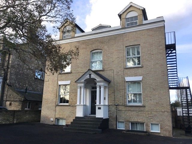 Property photo 1 of 8