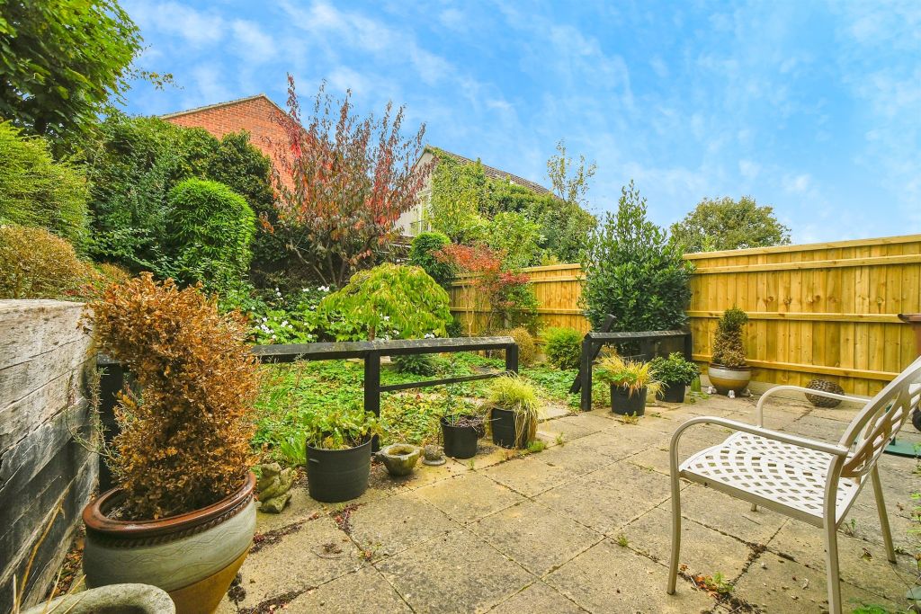 Property photo 2 of 34