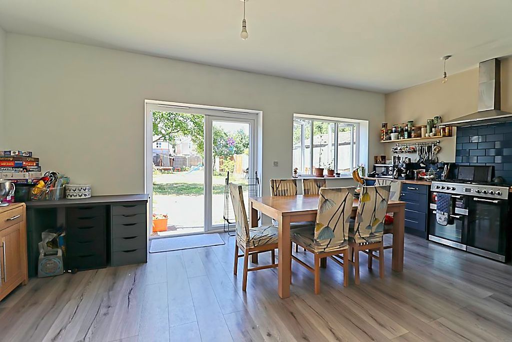 Property photo 3 of 19 Dining Room