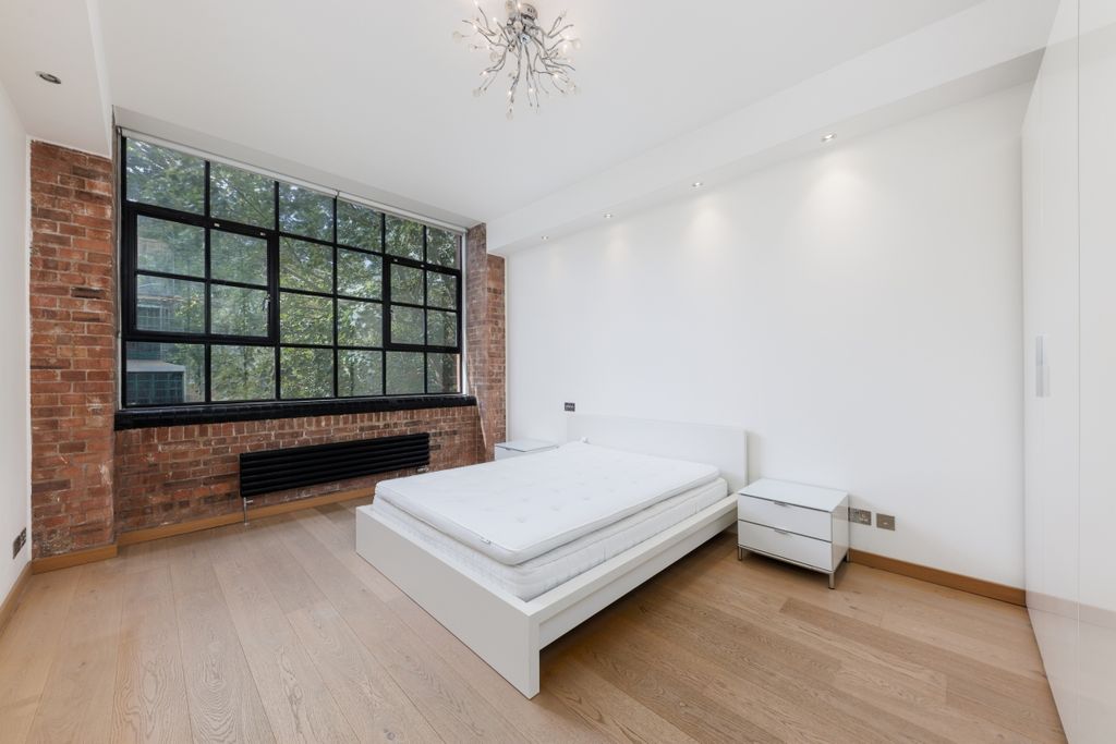 Property photo 3 of 10 Boss House F76 (0...