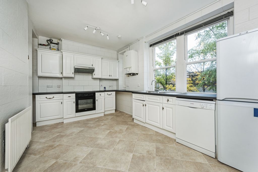 Property photo 2 of 15 Kitchen