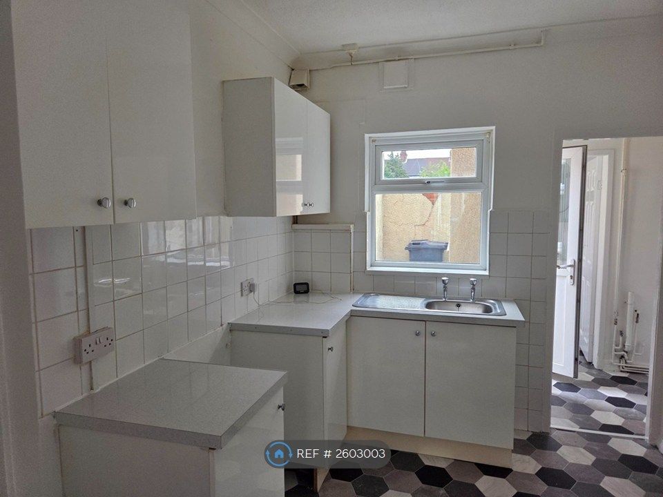 Property photo 2 of 3 Kitchen