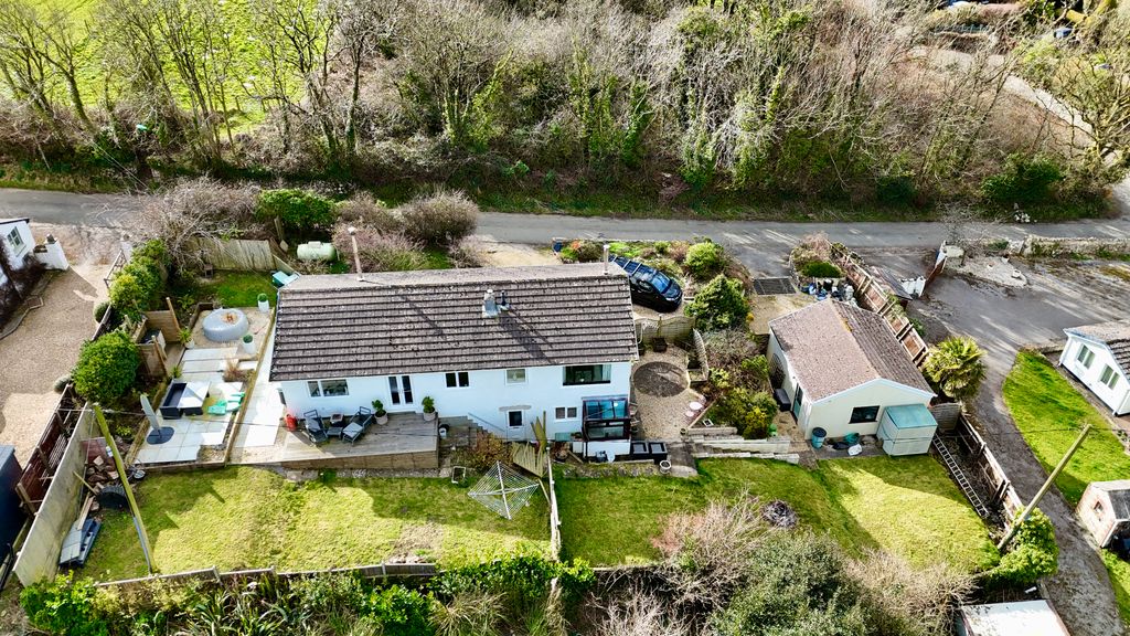 Property photo 3 of 53