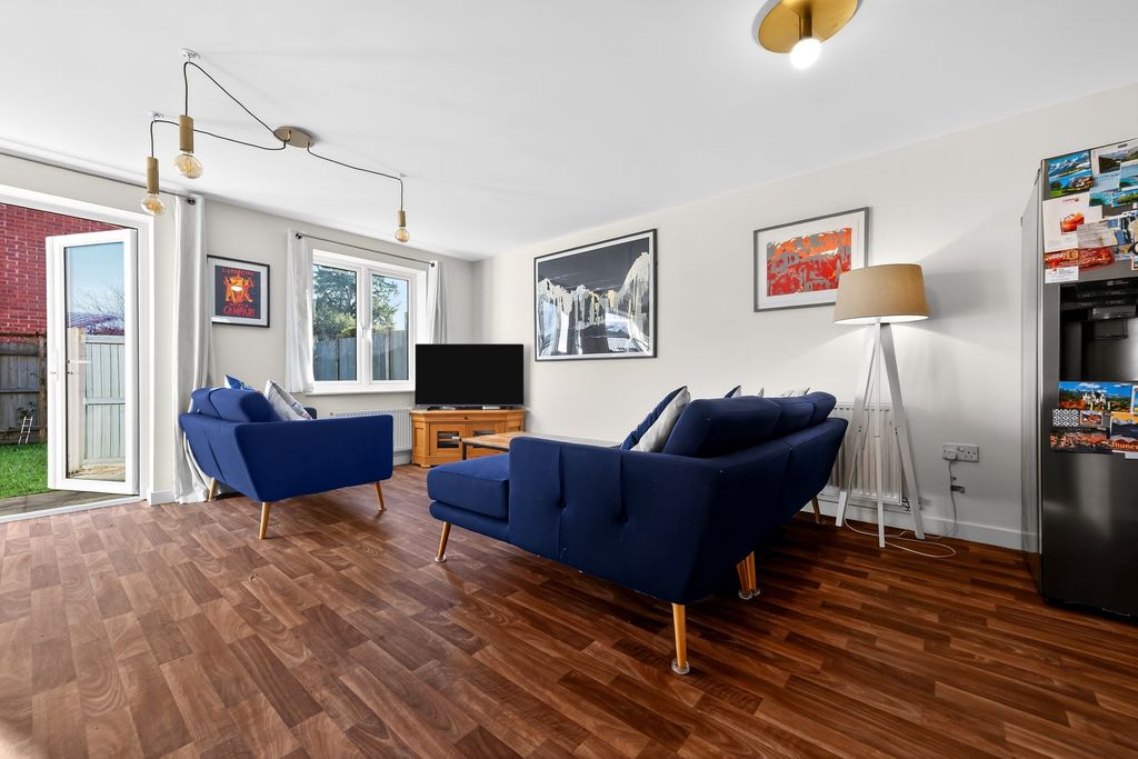 Property photo 3 of 14