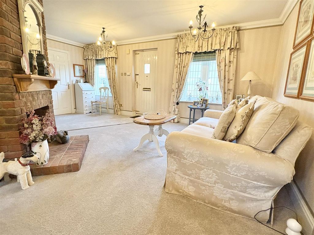 Property photo 2 of 13 Img_0555.Jpeg