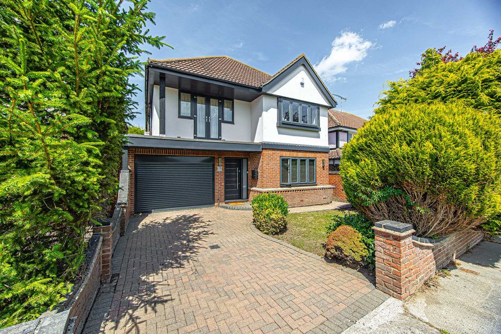 Property photo 1 of 37