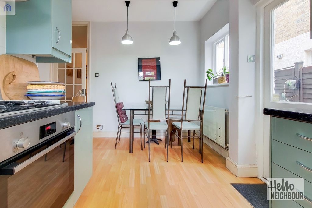 Property photo 3 of 12 Photo 2