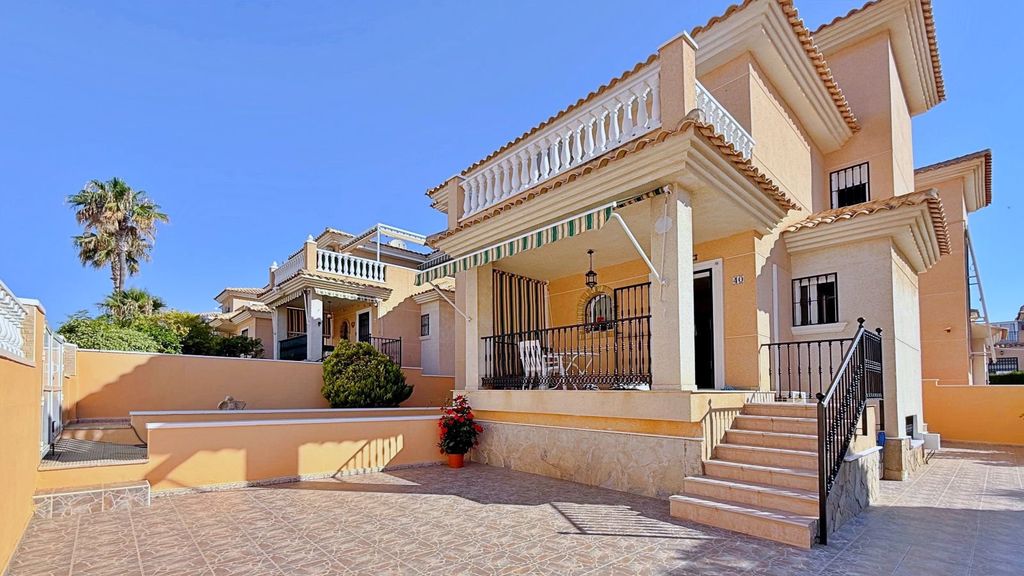 Property photo 1 of 50