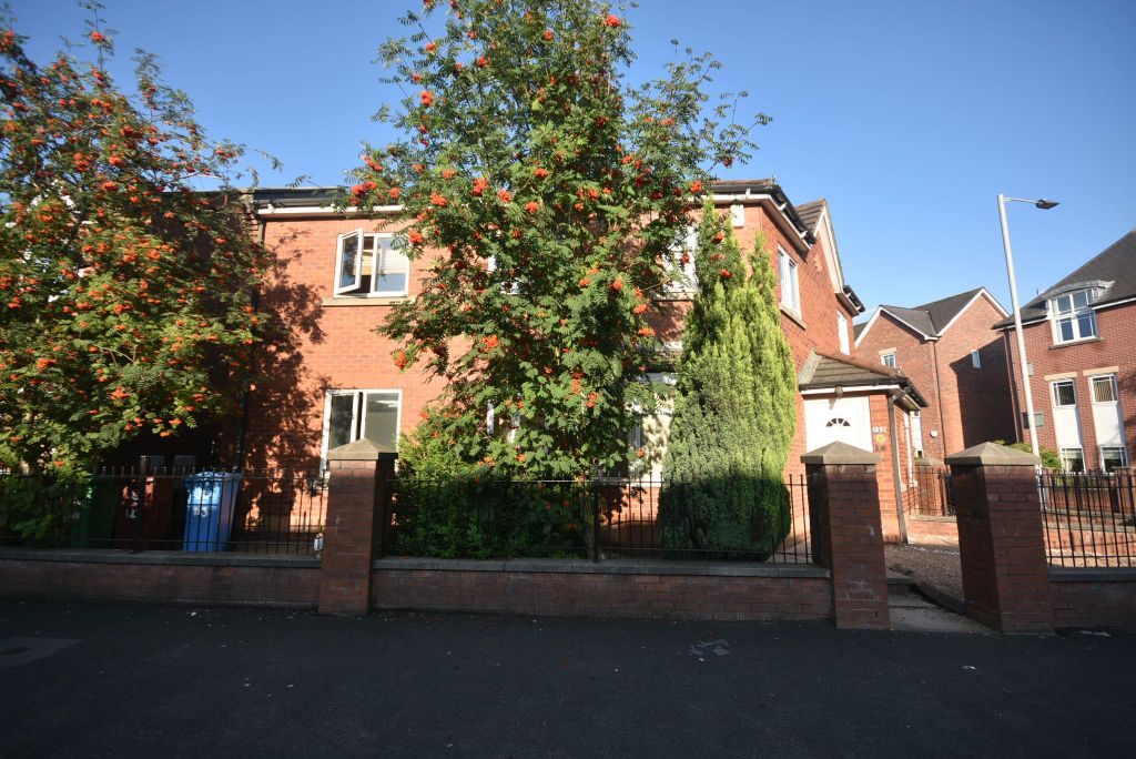 Property photo 1 of 11 3 Bedroom House For Rent