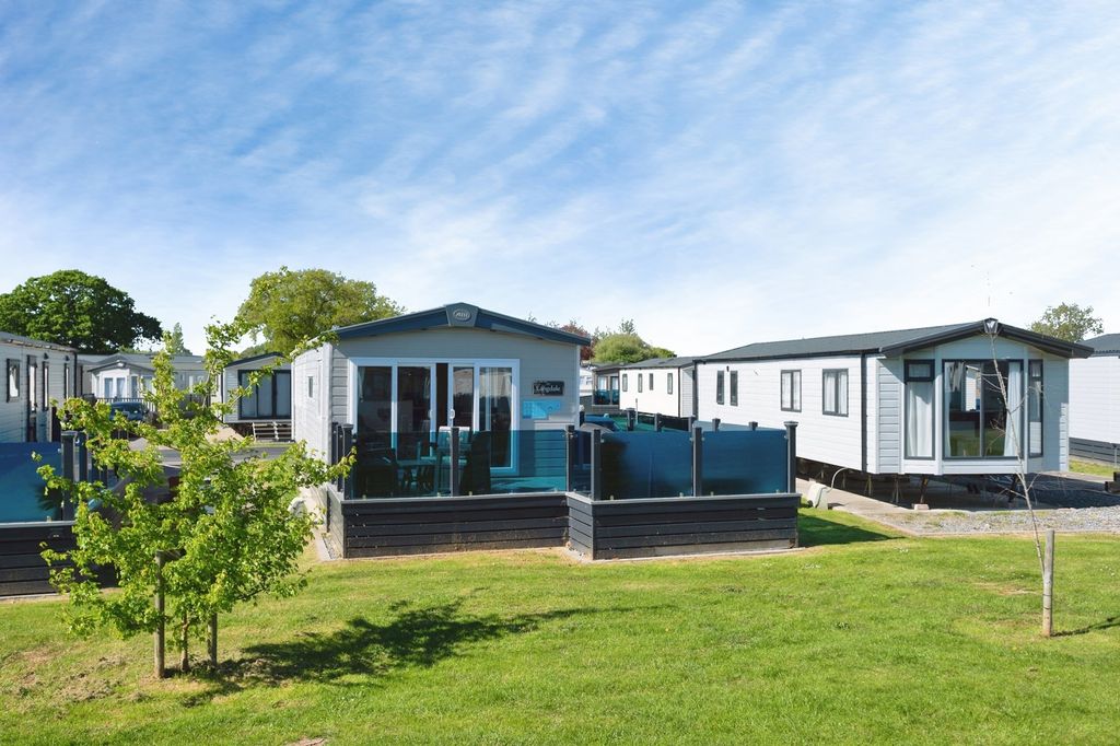 Property photo 1 of 16 Pbox-Img.Jpg