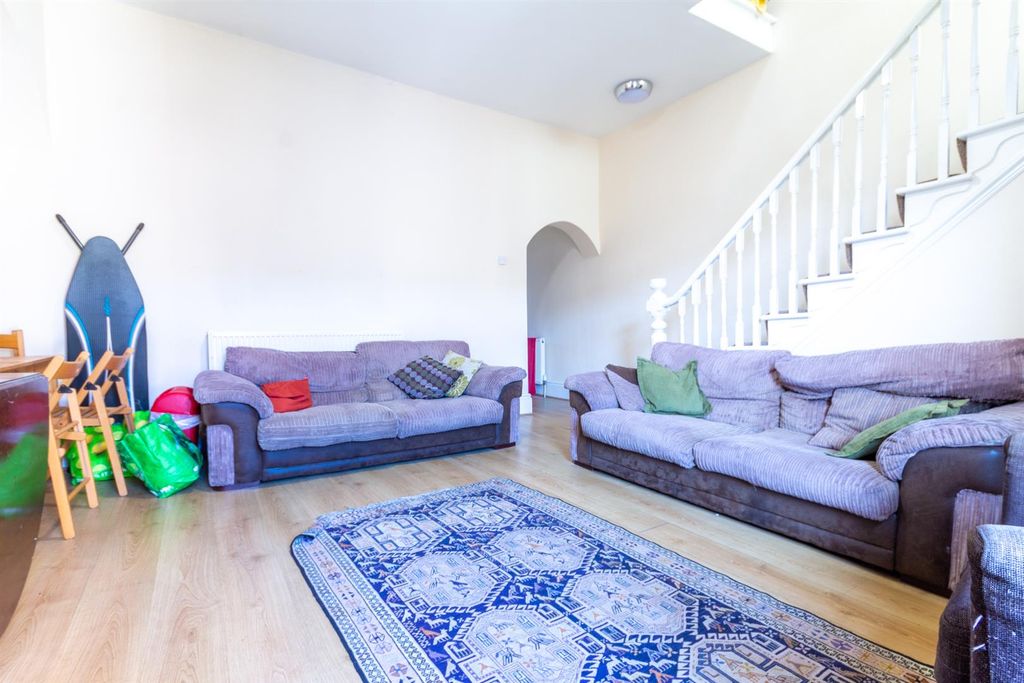 Property photo 3 of 9 Img_0885-Hdr.Jpg