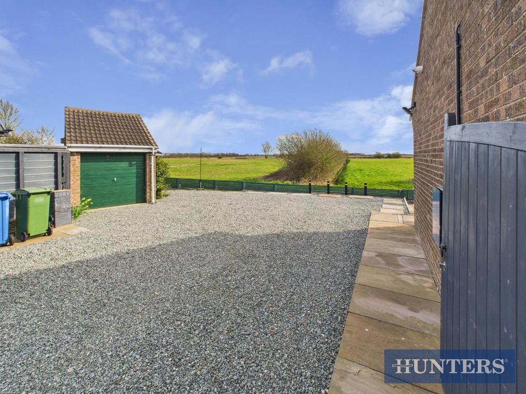 Property photo 2 of 22 Cam01450G0-Pr0194-Still004.Jpg