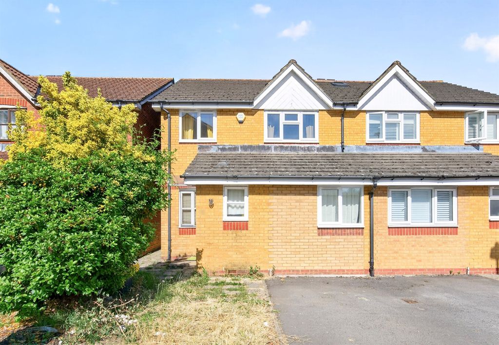 Property photo 1 of 12