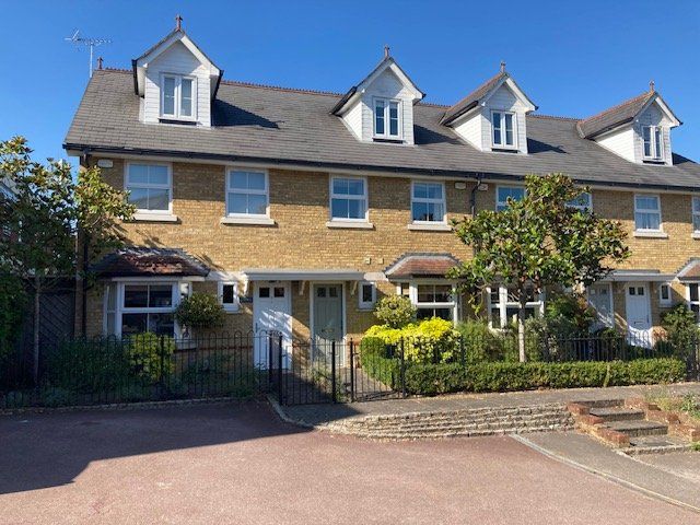 Property photo 1 of 9 Front