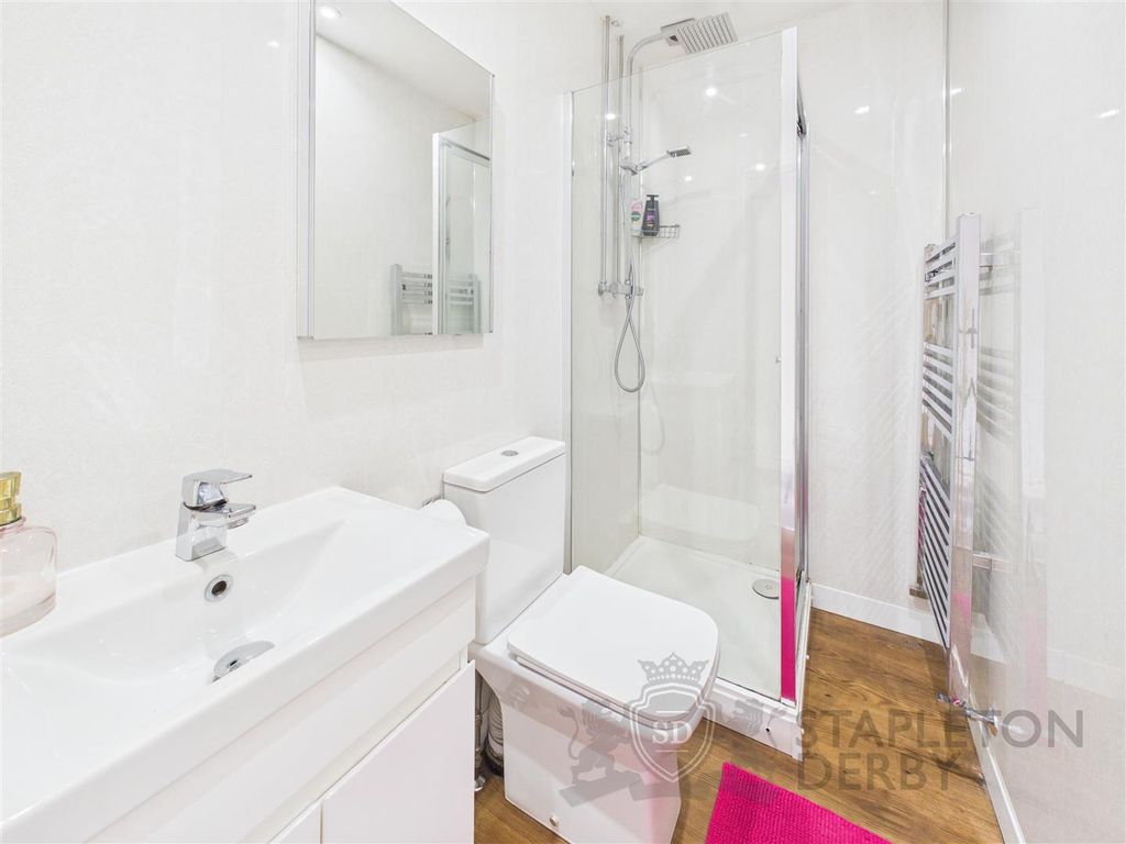 Property photo 3 of 16 Cam04645G0-Pr0102-Still016.Jpg