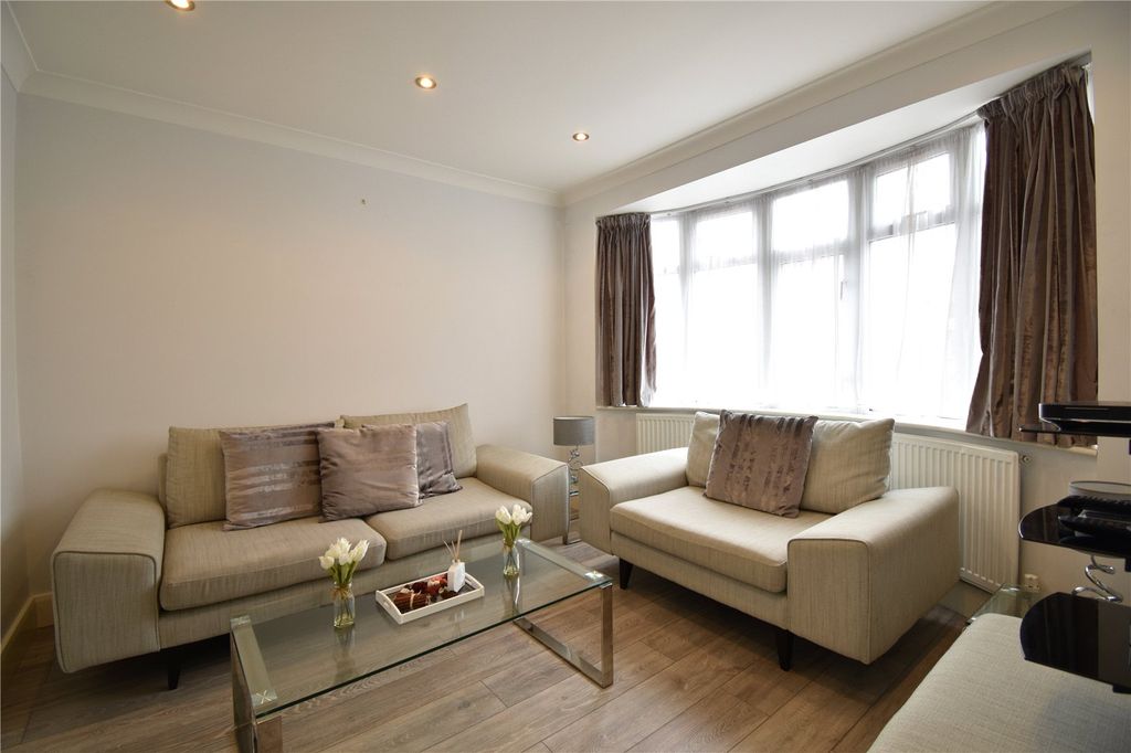 Property photo 3 of 15 Picture No. 03