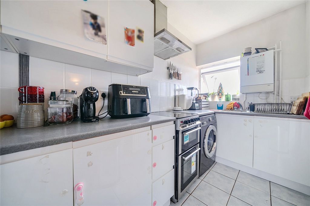 Property photo 2 of 11 Picture No. 05