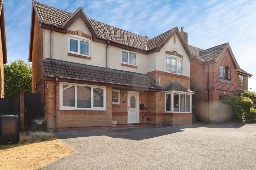 Property photo 2 of 23