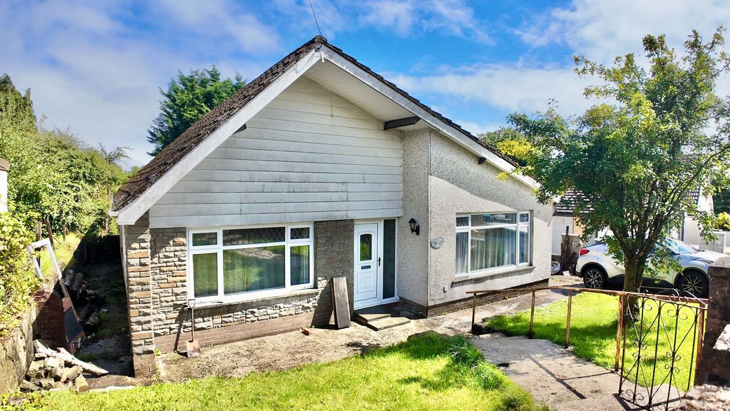 Property photo 2 of 29