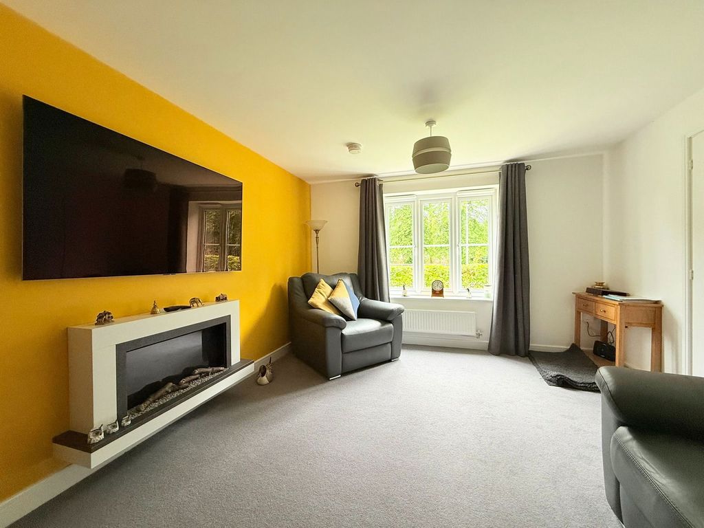 Property photo 3 of 22