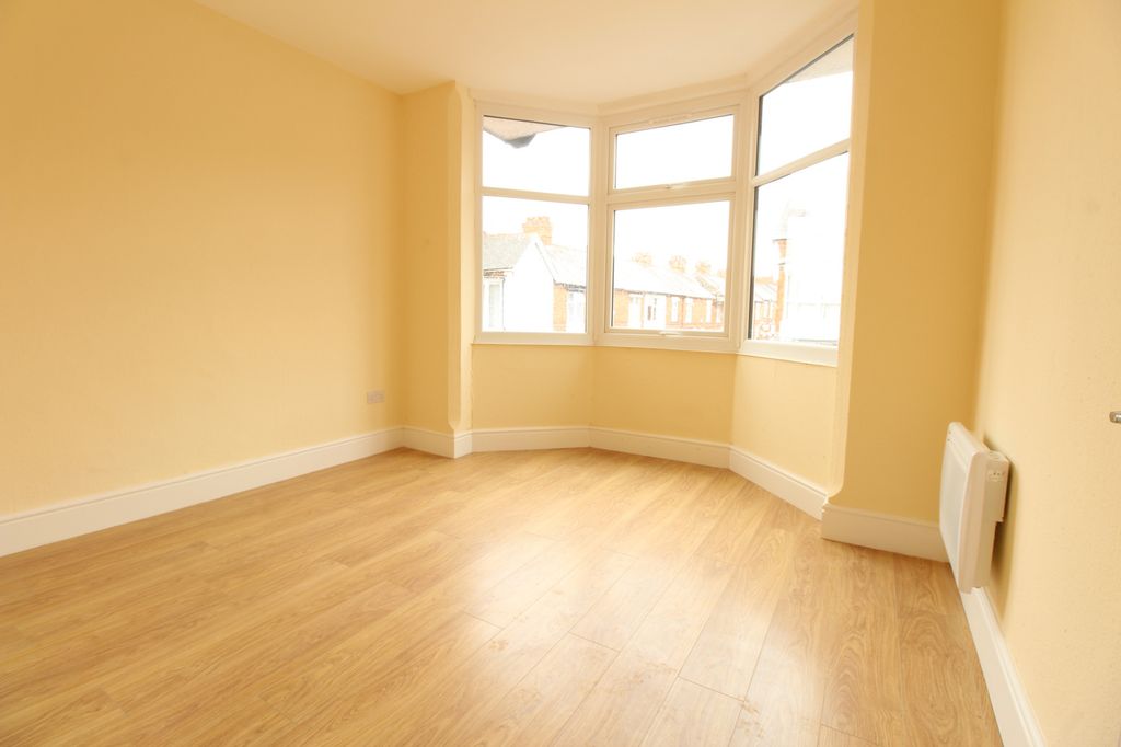 Property photo 2 of 4