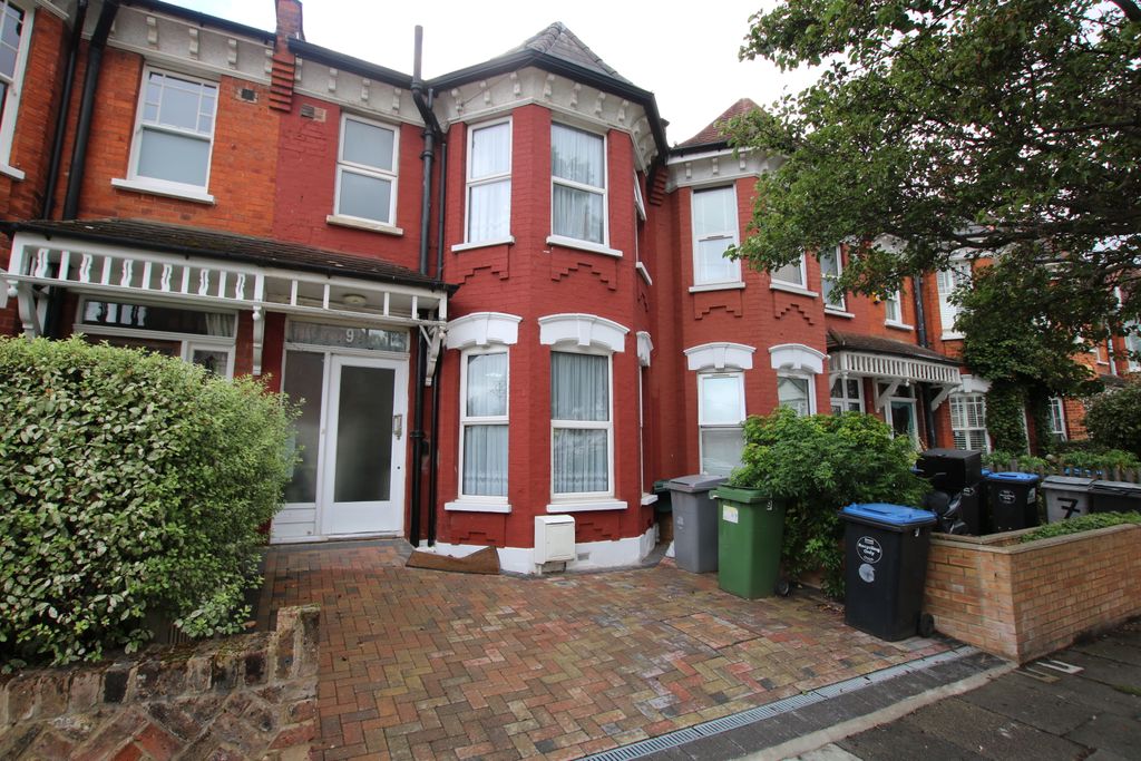Property photo 1 of 16