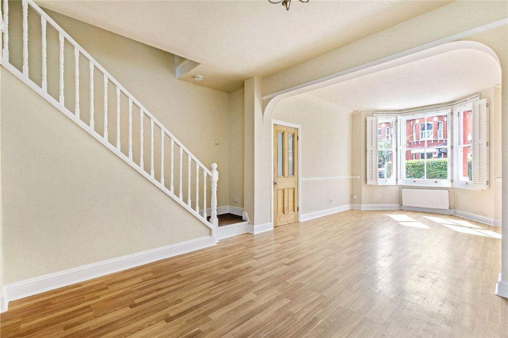 Property photo 2 of 8 Picture No. 29