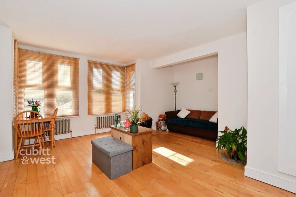 Property photo 1 of 10 9A16c4B4-901G1D2Y