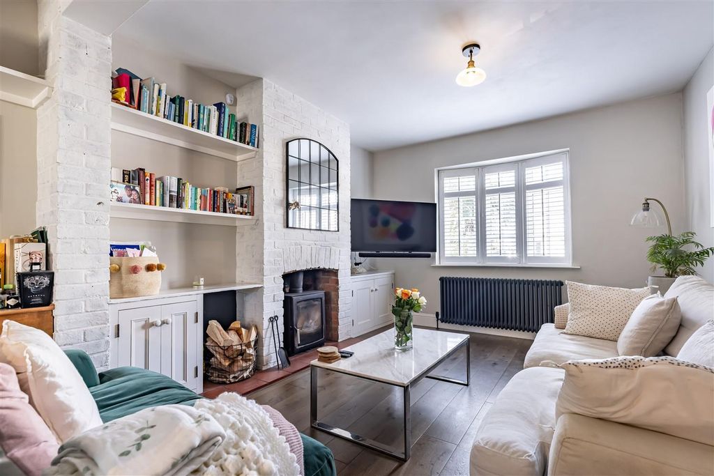 Property photo 2 of 26 30 St Johns Road (1).Jpg